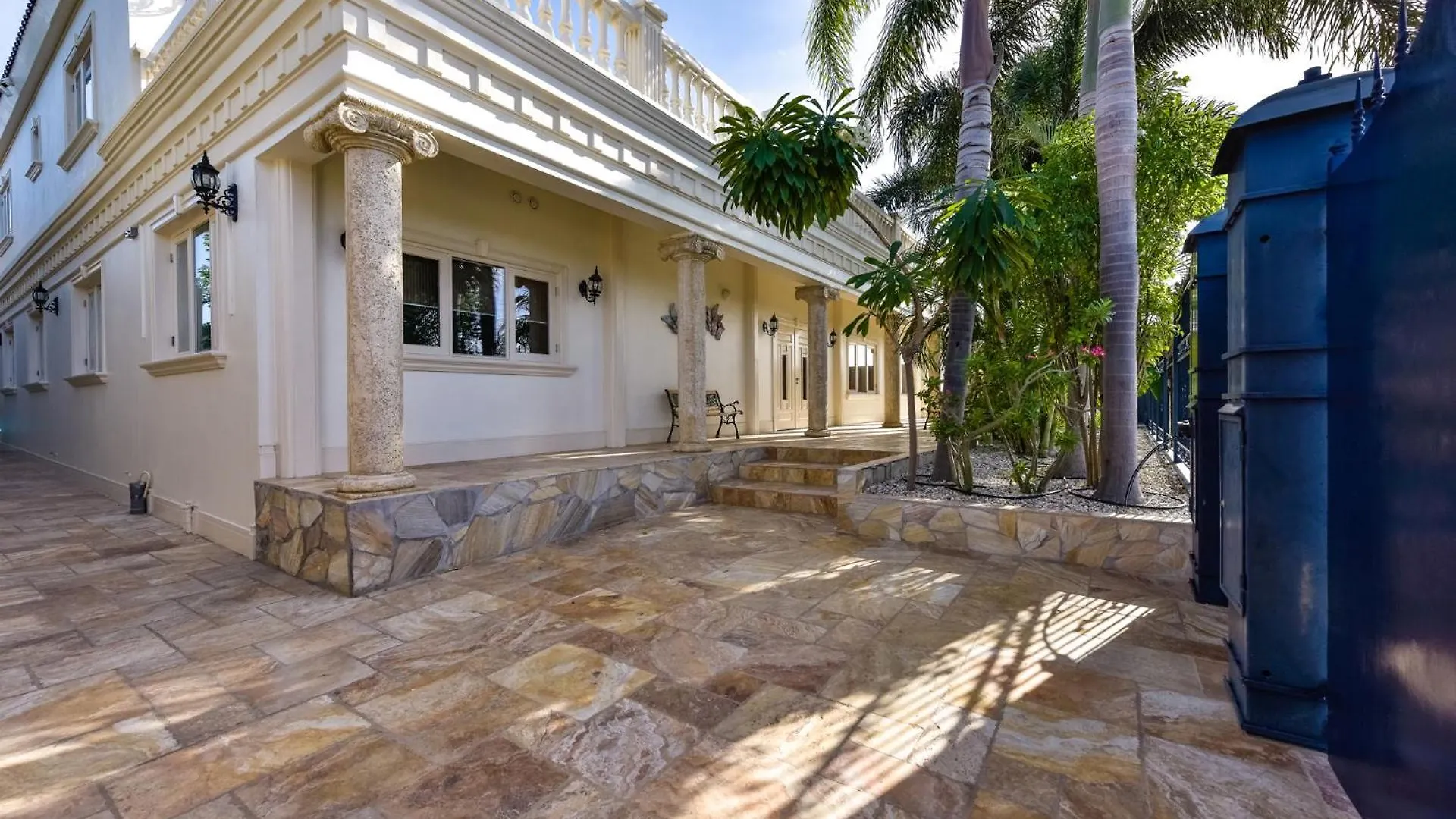 Villa La Casa Piu Bella Where The Customer Is King Palm Beach