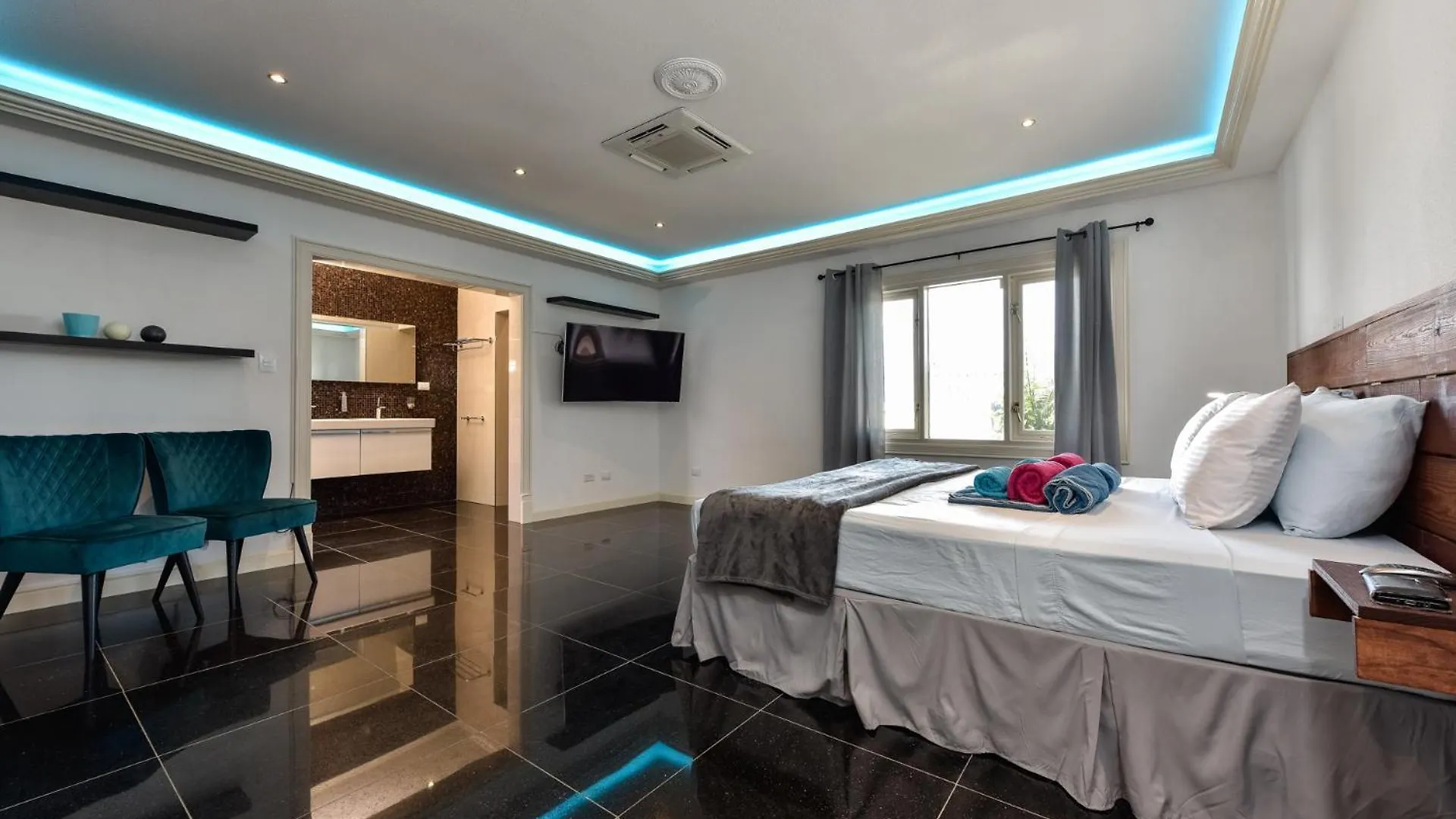Villa La Casa Piu Bella Where The Customer Is King Palm Beach Aruba