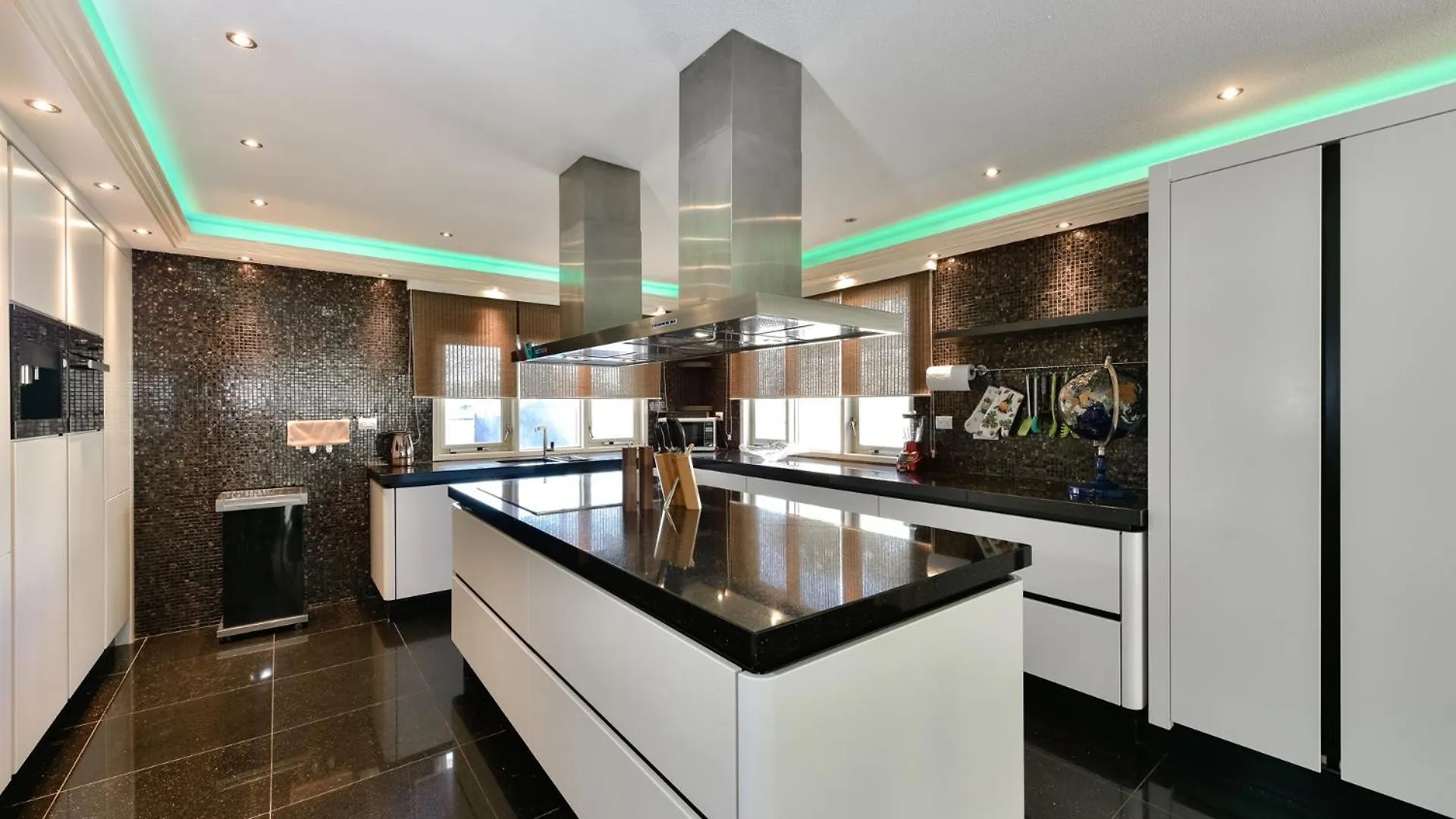 La Casa Piu Bella Where The Customer Is King Palm Beach 0*,